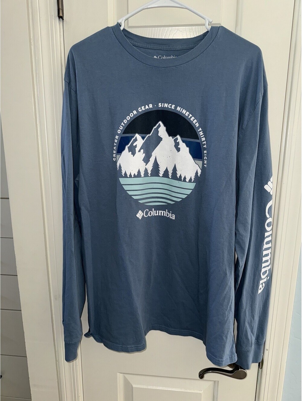 Columbia Long Sleeve Blue Print Graphic T-Shirt Men's Size XL